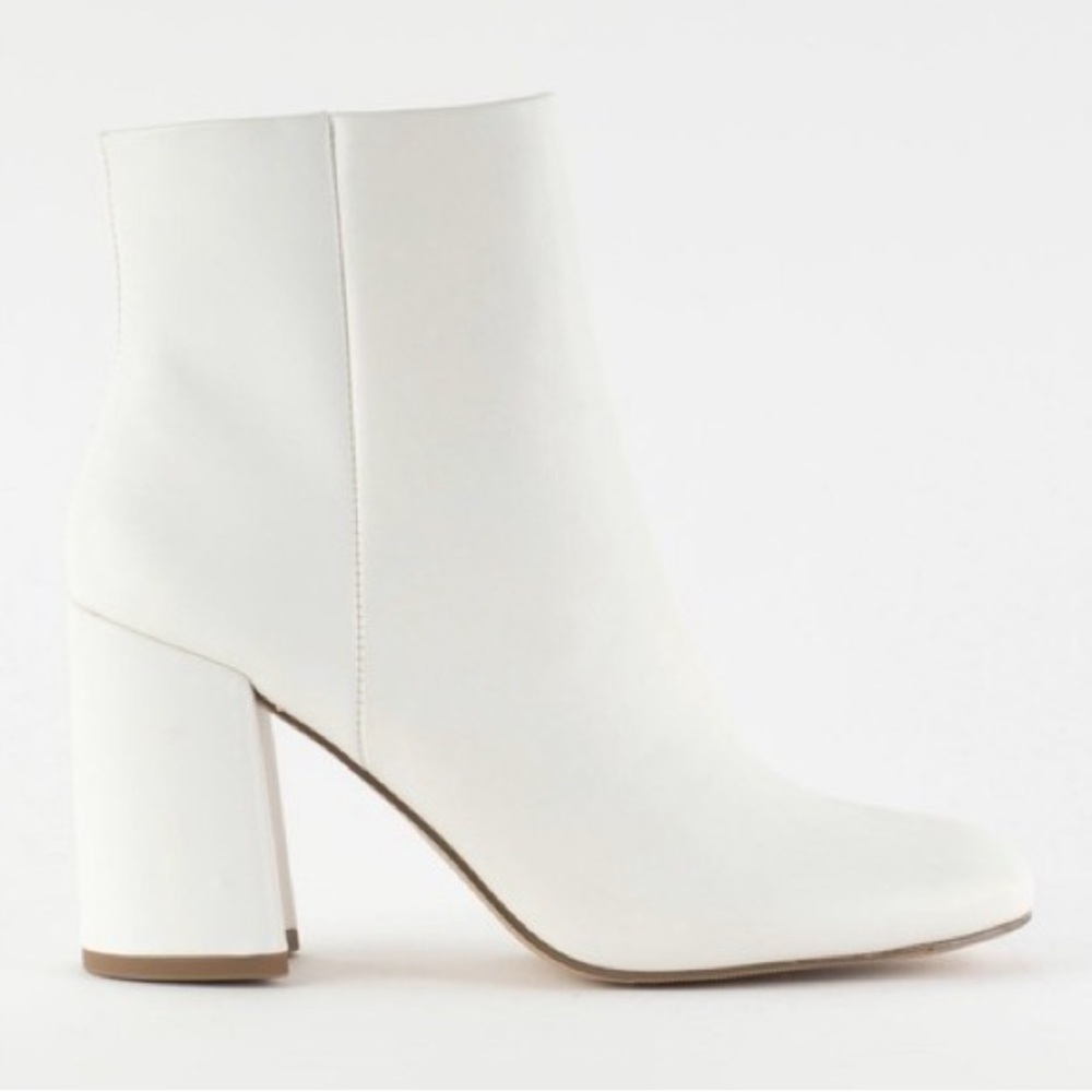 White Pointed Boots
